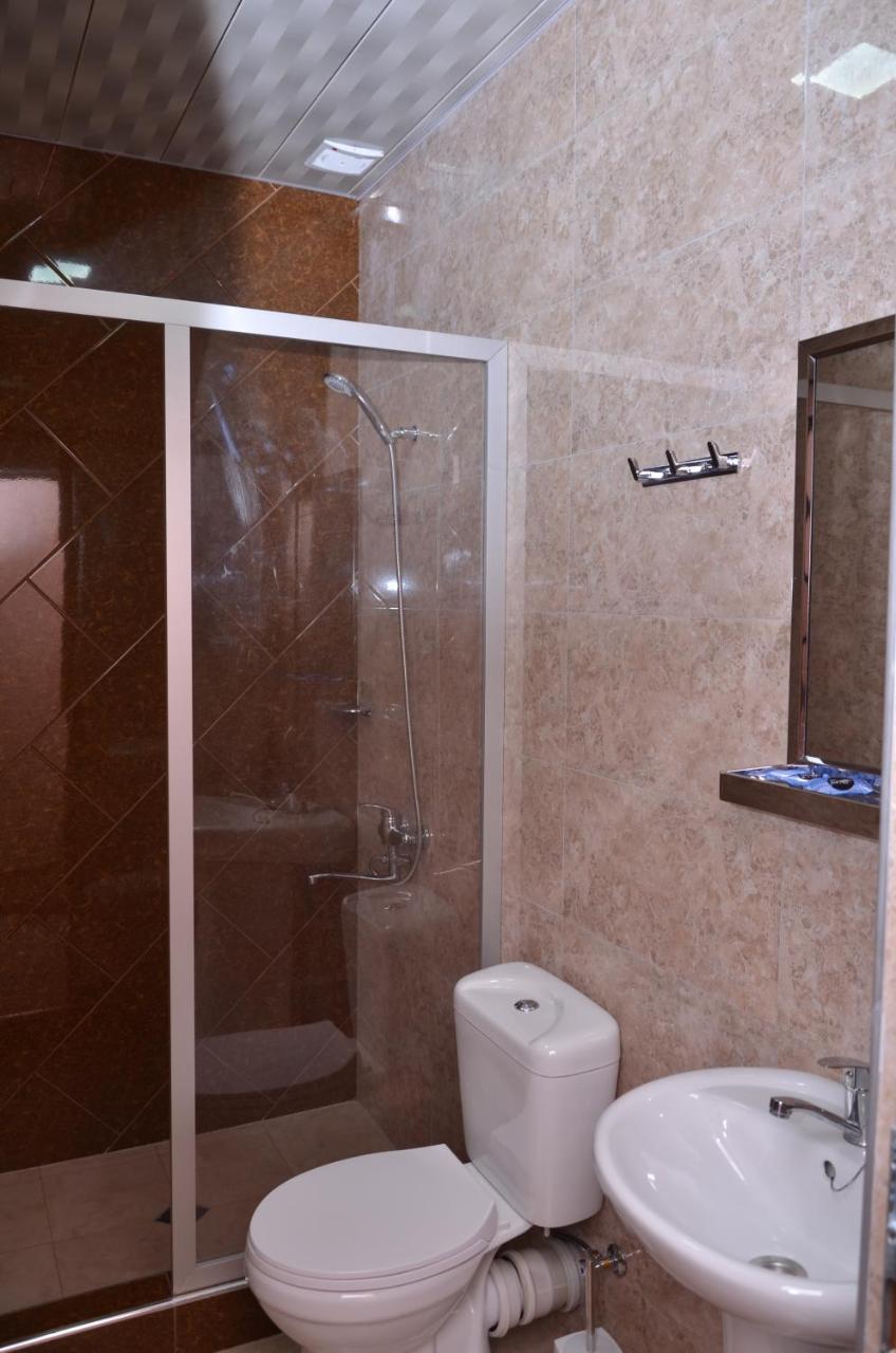 Hotel Elegant 2 Tbilisi Buitenkant foto
