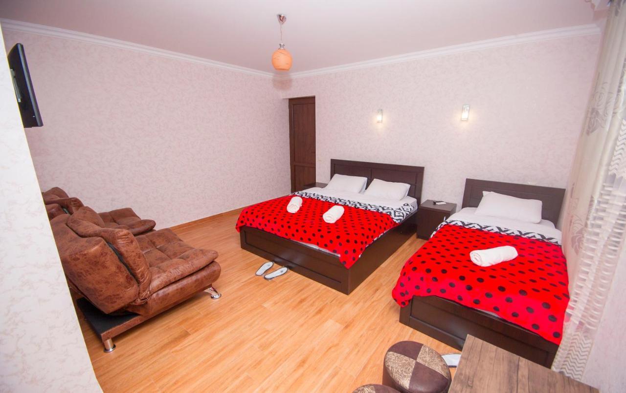Hotel Elegant 2 Tbilisi Buitenkant foto