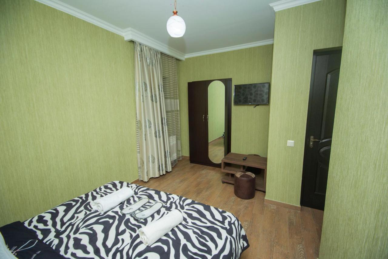 Hotel Elegant 2 Tbilisi Buitenkant foto