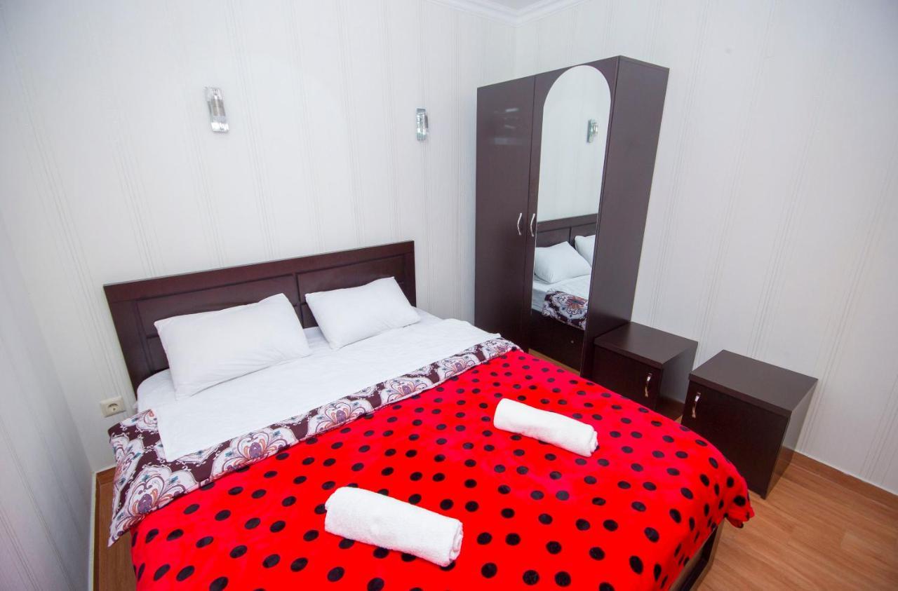 Hotel Elegant 2 Tbilisi Buitenkant foto